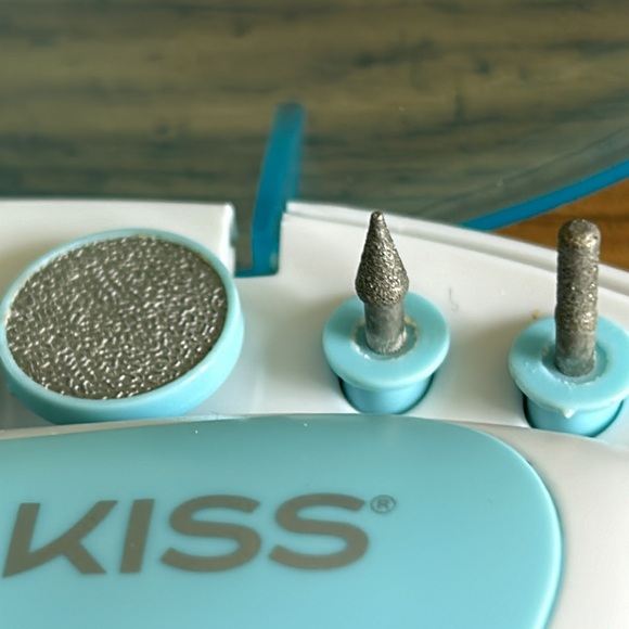 KISS Mani/Pedi Kit - Picture 7 of 7